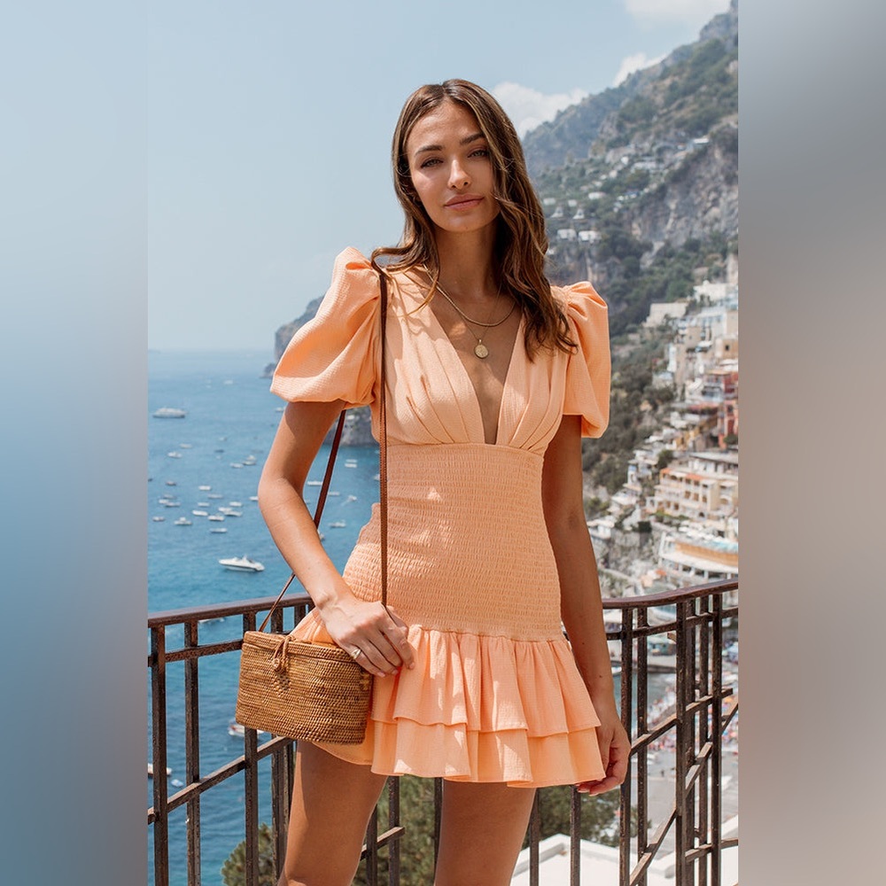 NWT Hello Molly LA Devotee Mini Dress Puff Sleeve Open Back in Peach size S - Picture 4 of 11